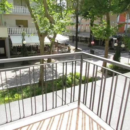 Functional Flat With 3 Balconies Bibione